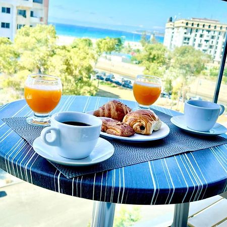 Modern Elegance With Sea Views In Central Tangier - Steps To Beach, Train And Attractions! Kültér fotó