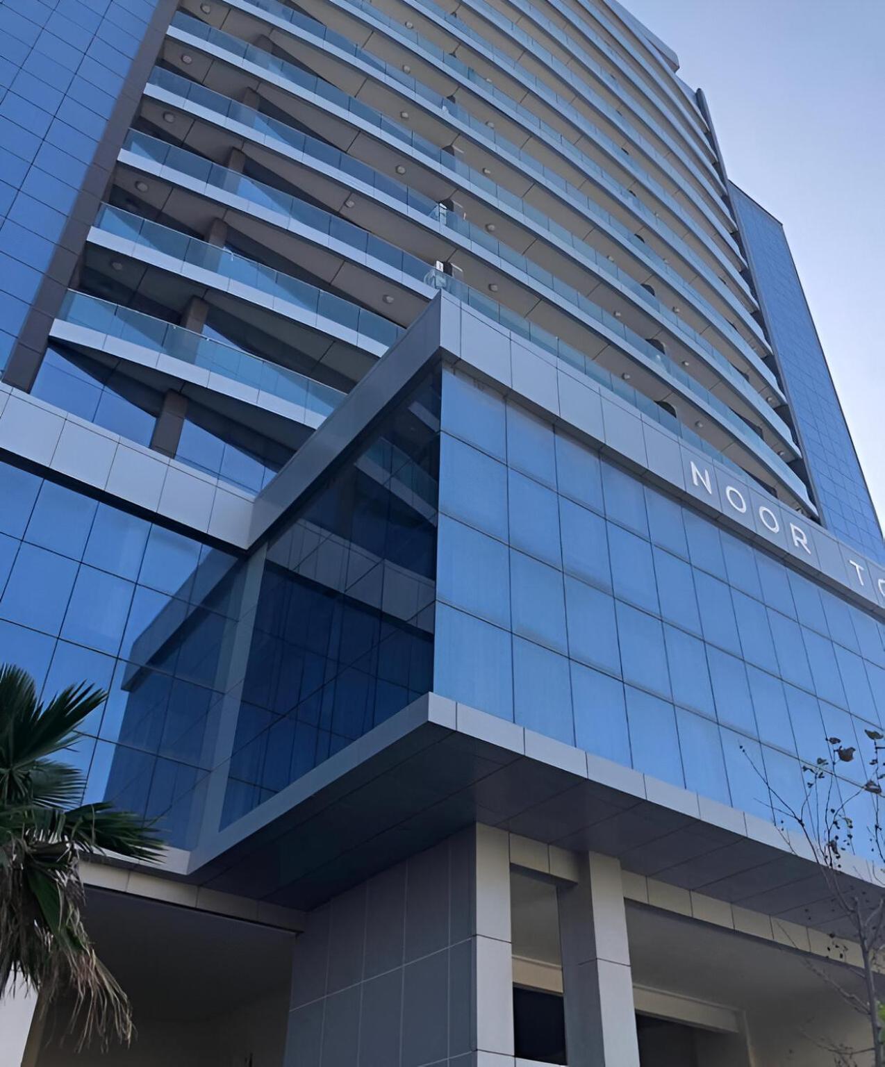 Modern Elegance With Sea Views In Central Tangier - Steps To Beach, Train And Attractions! Kültér fotó